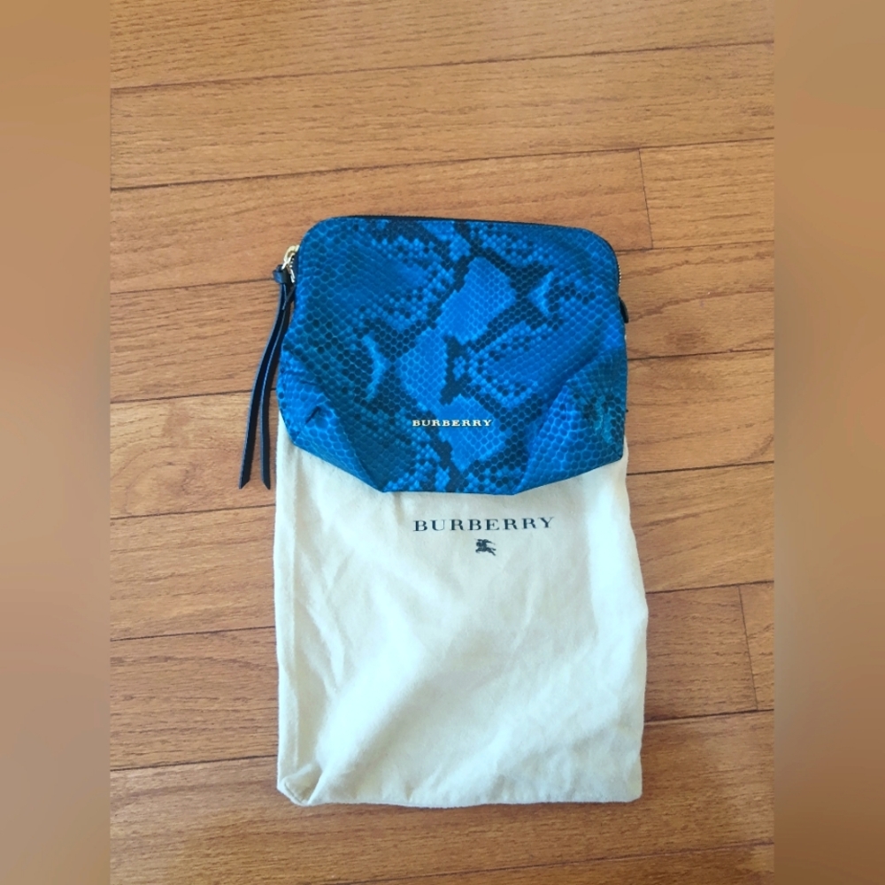 NEW BURBERRY Large Python-print Technical Nylon Pouch In Mineral Blue